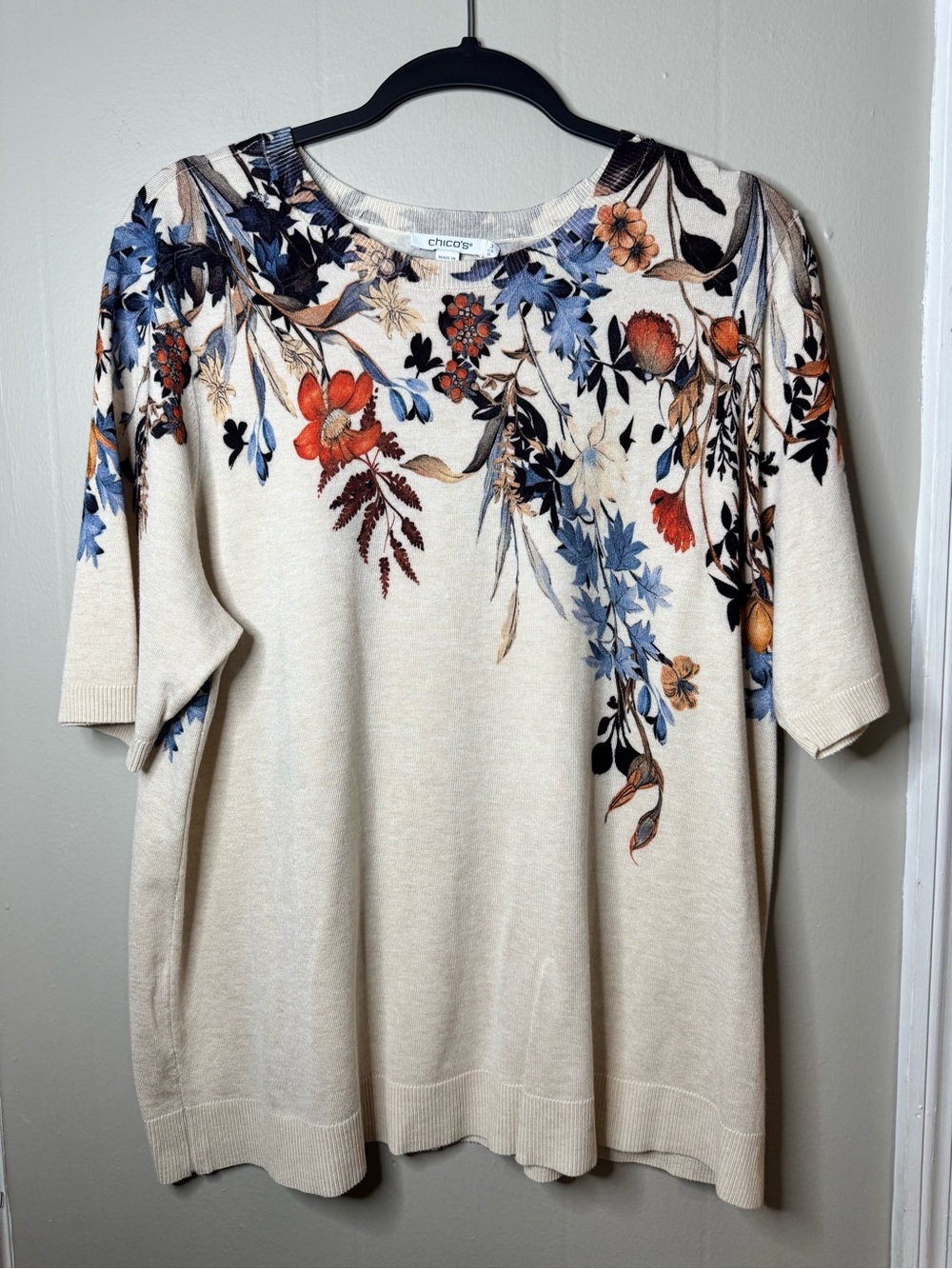 Chico's Cream Short-Sleeve Floral Knit Top with Blue & Orange Accents Size XL